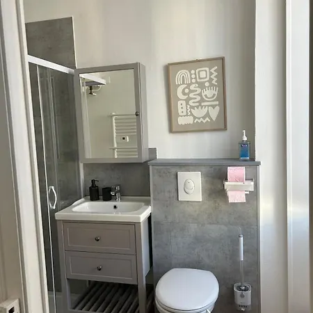 Apartment A 2 Pas Des Thermes *