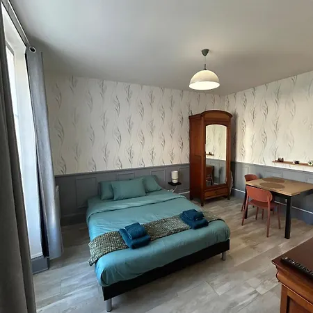 A 2 Pas Des Thermes Apartment *